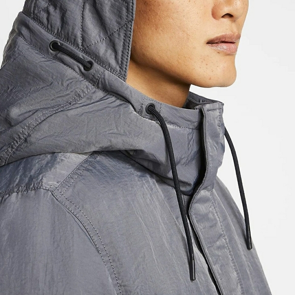 N I K E DOWN-FILL PARKA JACKET - Picture 4 of 4